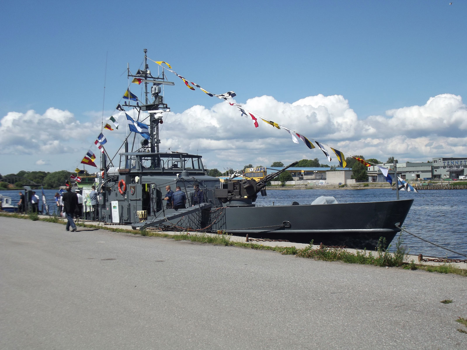 Pärnu (Пярну, Pernau)
